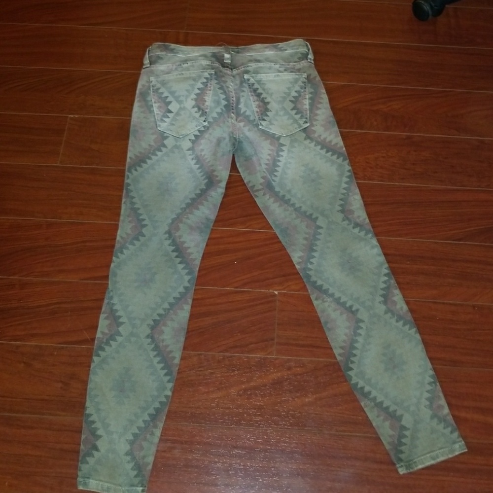 Current Elliot - image 2